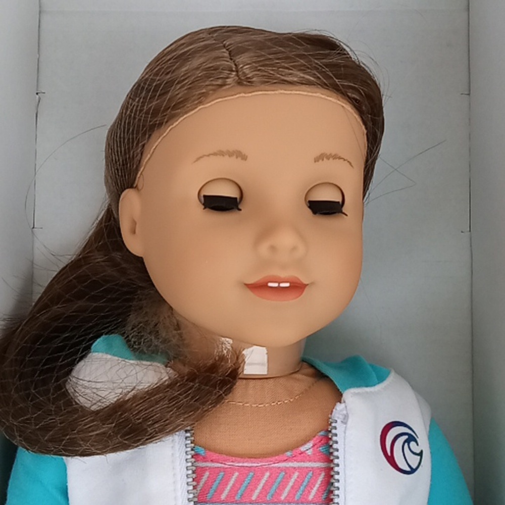 American Girl Girl Of The Year 2020 Joss Doll And Book With Box And Accessories - Picture 4 of 16